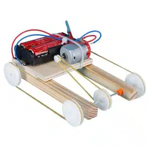 High-speed belt-driven four-wheel drive car